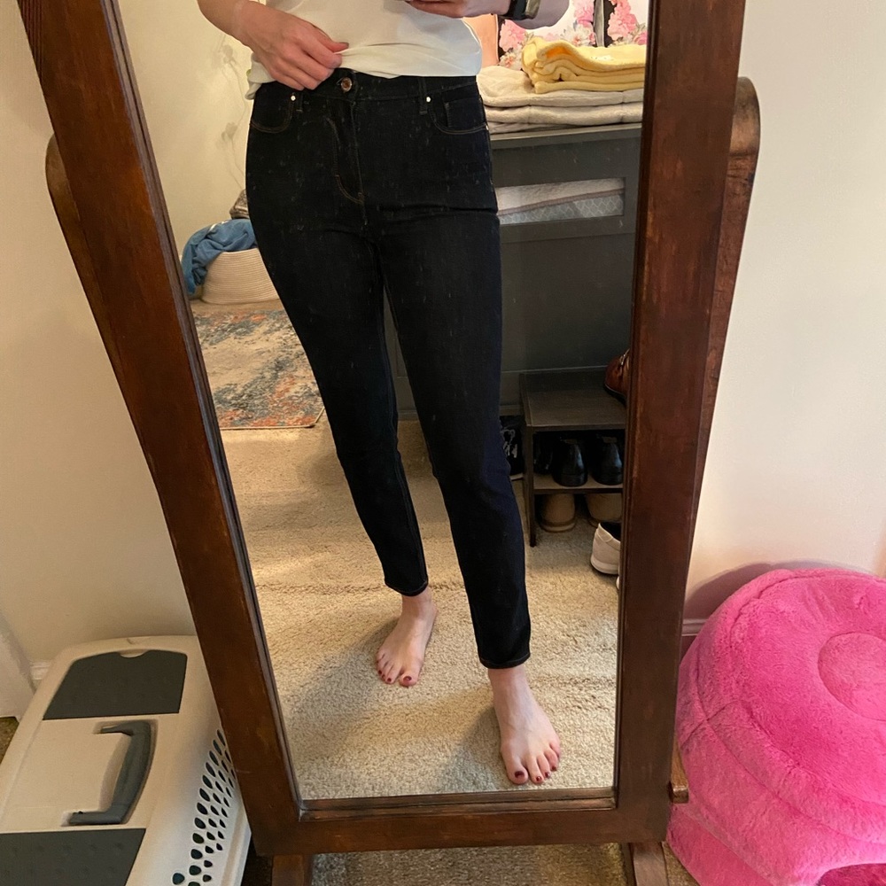 EUC WHBM Dark Denim Skinny Jeans.